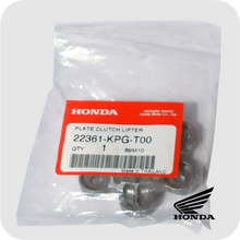 Load image into Gallery viewer, HONDA GENUINE CLUTCH LIFTER PLATE (22361-KPG-T00)